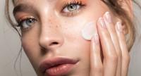 Baza pod makijaż:
rodzaje i zastosowanie tego kosmetyku.
Jak wpływa na cerę?