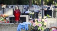 Koronawirus w Polsce.
Rząd zdecydował o zamknięciu cmentarzy.
Apel do seniorów o pozostanie w domach