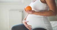 Nietrzymanie moczu w ciąży a utrata wód płodowych – rozróżnienie, przyczyny, jak sobie radzić
