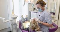 Zapobieganie próchnicy u dzieci i dorosłych.
Jak uniknąć choroby zębów?