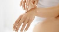 Drętwienie rąk – utrata lub zaburzenia czucia kończyn górnych.