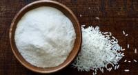 Skrobia ryżowa – cechy, właściwości, zastosowanie.
Czy sprawdza się jako kosmetyk?