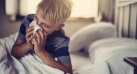 Antybiotyk na zapalenie płuc u dziecka – kiedy jest konieczny?