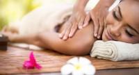 Na czym polega masaż balijski i jakie są wskazania do korzystania z niego?