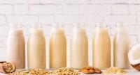 Mleko roślinne - rodzaje i właściwości.
Czym zastąpić krowie mleko?
