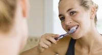 Jak dbać o zęby?
Odpowiednie techniki nitkowania i mycia zębów