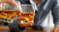 Alkohol to puste kalorie i prosta droga do problemów z wątrobą.
Co trzeba wiedzieć o alkoholu?