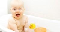 Temperatura wody do kąpieli noworodka.
Czego używać do pielęgnacji niemowlaka?