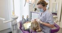 Stomatolog:
Ból zęba nie zawsze wymaga wizyty u specjalisty