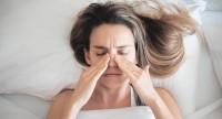 Ból oka połączony z bólem głowy oraz podczas mrugania
