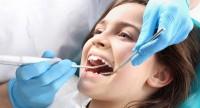 Kiedy pójść z dzieckiem na pierwszą wizytę do dentysty?
