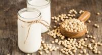 Mleko sojowe – kalorie, wartości odżywcze, właściwości i wpływ na zdrowie.
Jak przyrządzić mleko sojowe w domu?