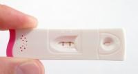 Objawy ciąży – co świadczy o zapłodnieniu i kiedy najlepiej zrobić test ciążowy?