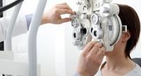 Badanie refrakcji oka – skiaskopia i refraktometria automatyczna