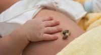 Pępek noworodka – odpowiednia pielęgnacja i mycie