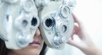 Refrakcja oka i akomodacja – zaburzenia, badanie i korekta