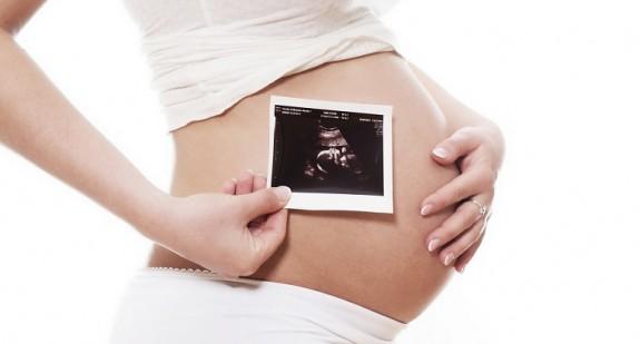 Od którego tygodnia widać ciążę na USG? Ile razy i jak często należy robić USG w ciąży?