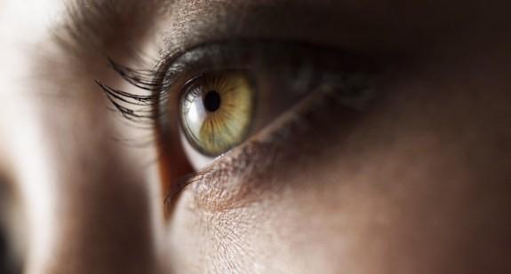 Luteina na oczy – źródła i dostępne preparaty. Jakie ma działanie?