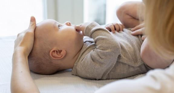 Dysplazja stawu biodrowego u niemowlaka – sposoby leczenia