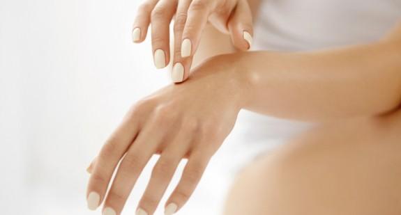 Drętwienie rąk – utrata lub zaburzenia czucia kończyn górnych.