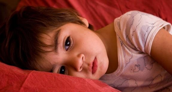 Krzywica u dzieci – objawy, przyczyny, leczenie