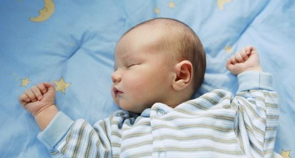Wzmożone lub obniżone napięcie mięśniowe u niemowląt