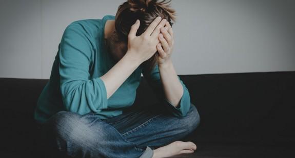 Psychoza maniakalno-depresyjna – objawy, przyczyny i leczenie