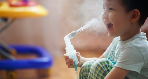 Astma wczesnodziecięca – jakie daje objawy? Czy można ją wyleczyć?