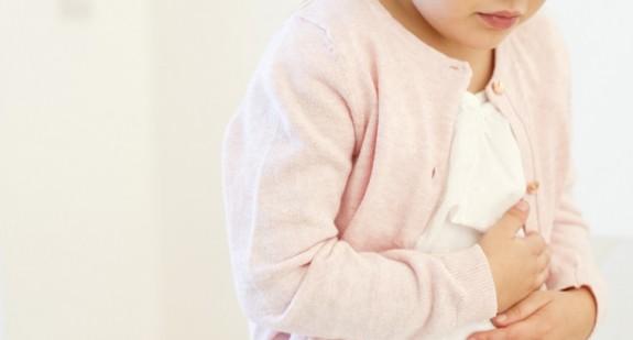 Migrena brzuszna – przyczyny, objawy i leczenie dziecięcego zespołu okresowego