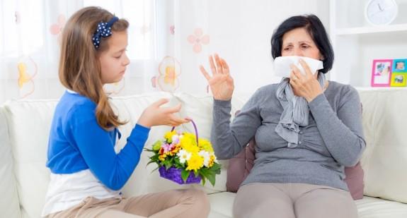 Katar sienny - przyczyny, objawy i leczenie alergicznego nieżytu nosa