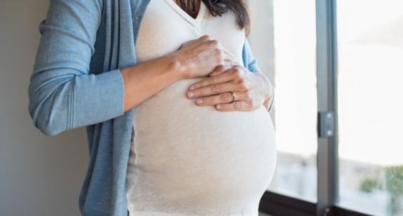 Rzucawka w ciąży – jak rozpoznać objawy? Leczenie rzucawki