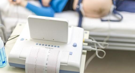 Czym jest detektor tętna płodu i jak działa? Od kiedy można go używać?