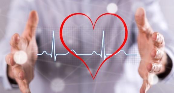 Choroba niedokrwienna serca, czyli niedotlenienie mięśnia sercowego: objawy, przyczyny, czynniki ryzyka i leczenie