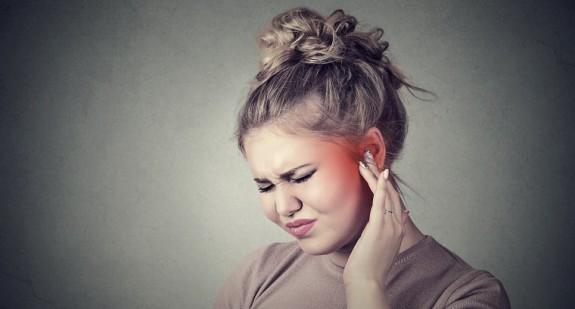 Czym jest otalgia? Jakie są przyczyny i sposoby leczenia bólu ucha?