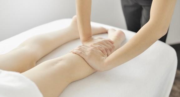 Co to jest masaż kontralateralny? Wskazania i przeciwwskazania do masażu kontralateralnego